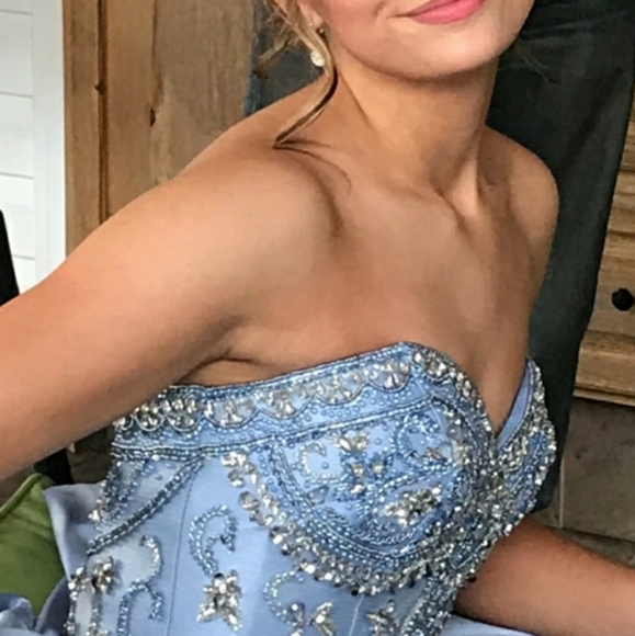 TERANI COUTURE Crystal Bodice Dress - Picture 2 of 6